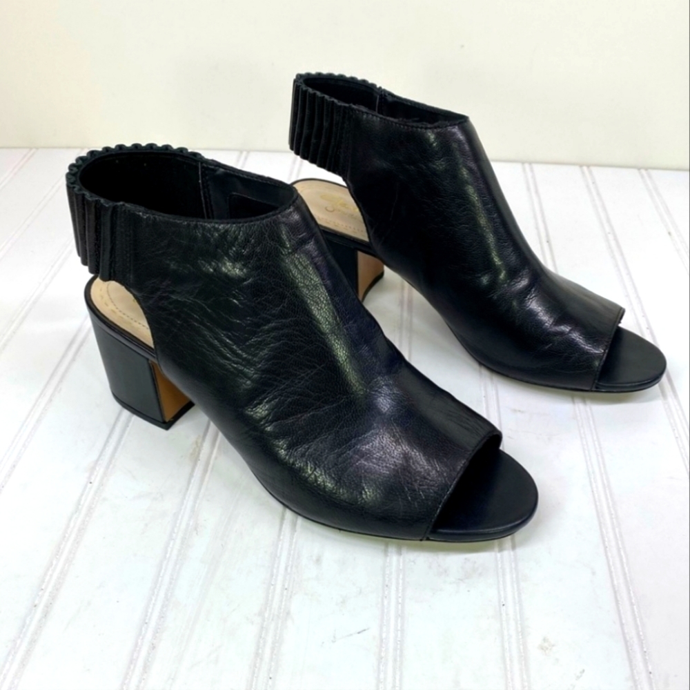Clarks Barley Charm black leather peep toe sandals
